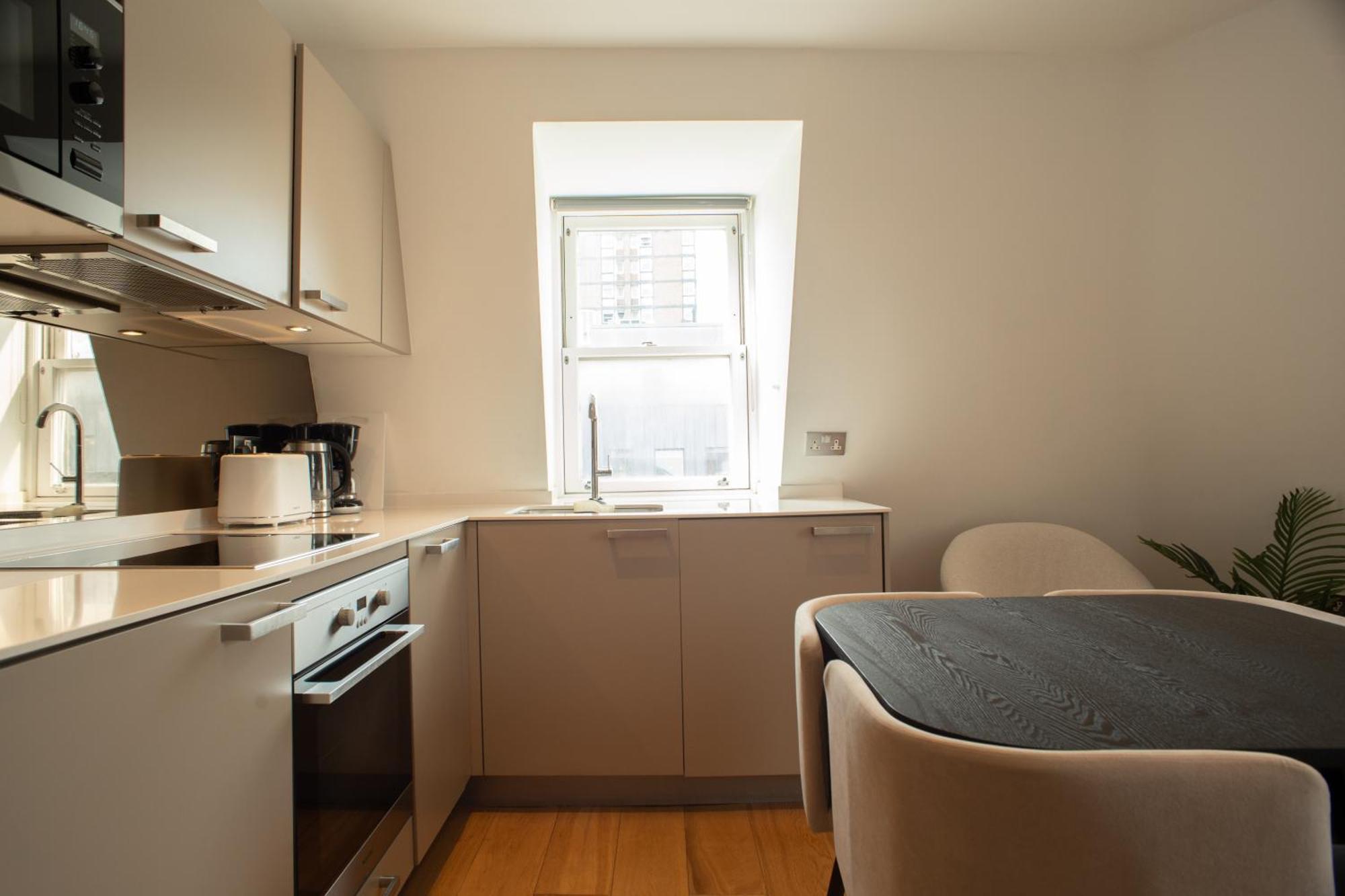 Soho Royal View Apartment